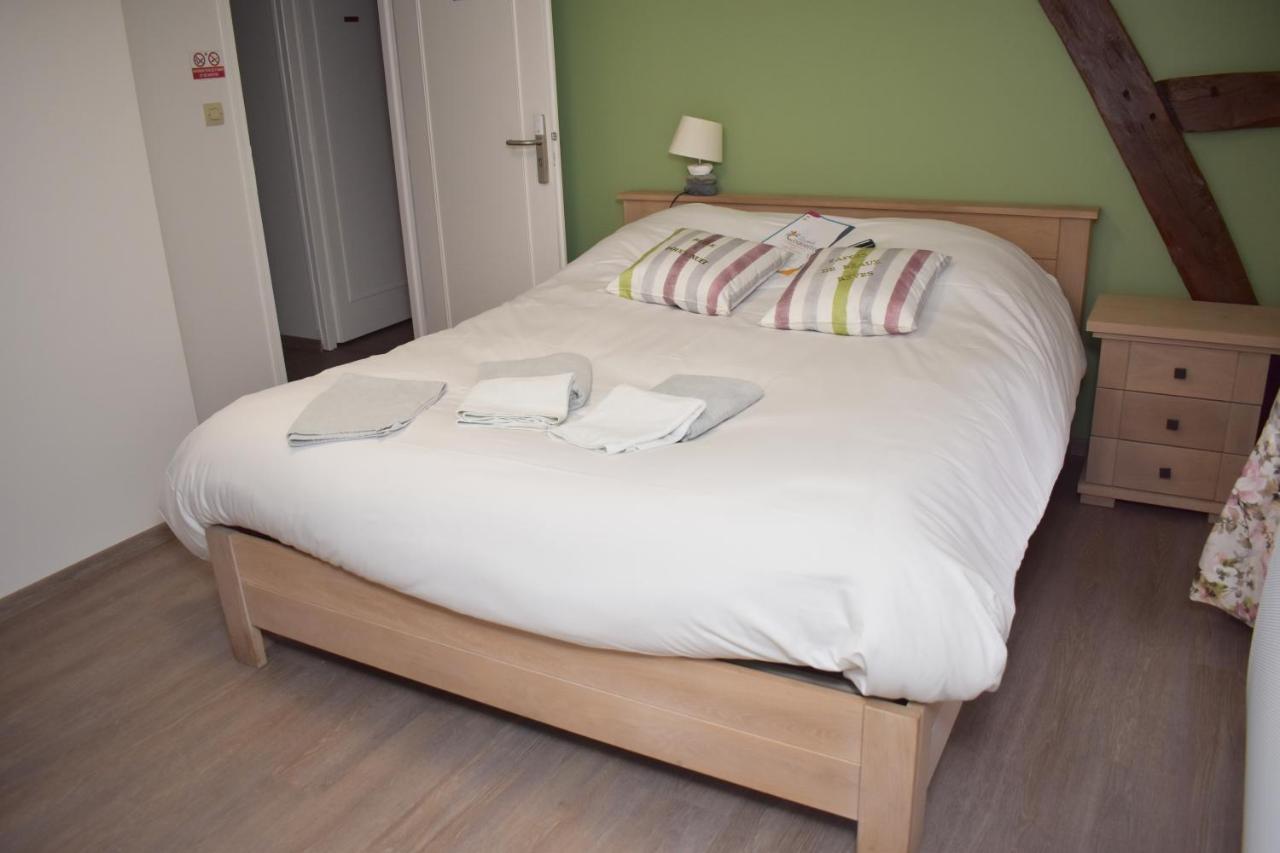 Auberge Saint Fergeux Gionges Eksteriør bilde